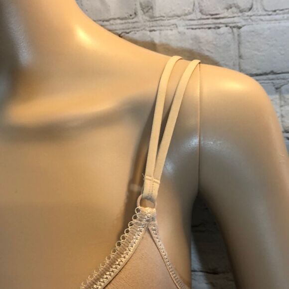B.Tempt'd Nude Lightly Padded Underwire Bra 34B - Picture 7 of 16